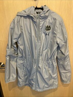 Under Armour Women’s Light Gray Notre Dame Hooded Windbreaker